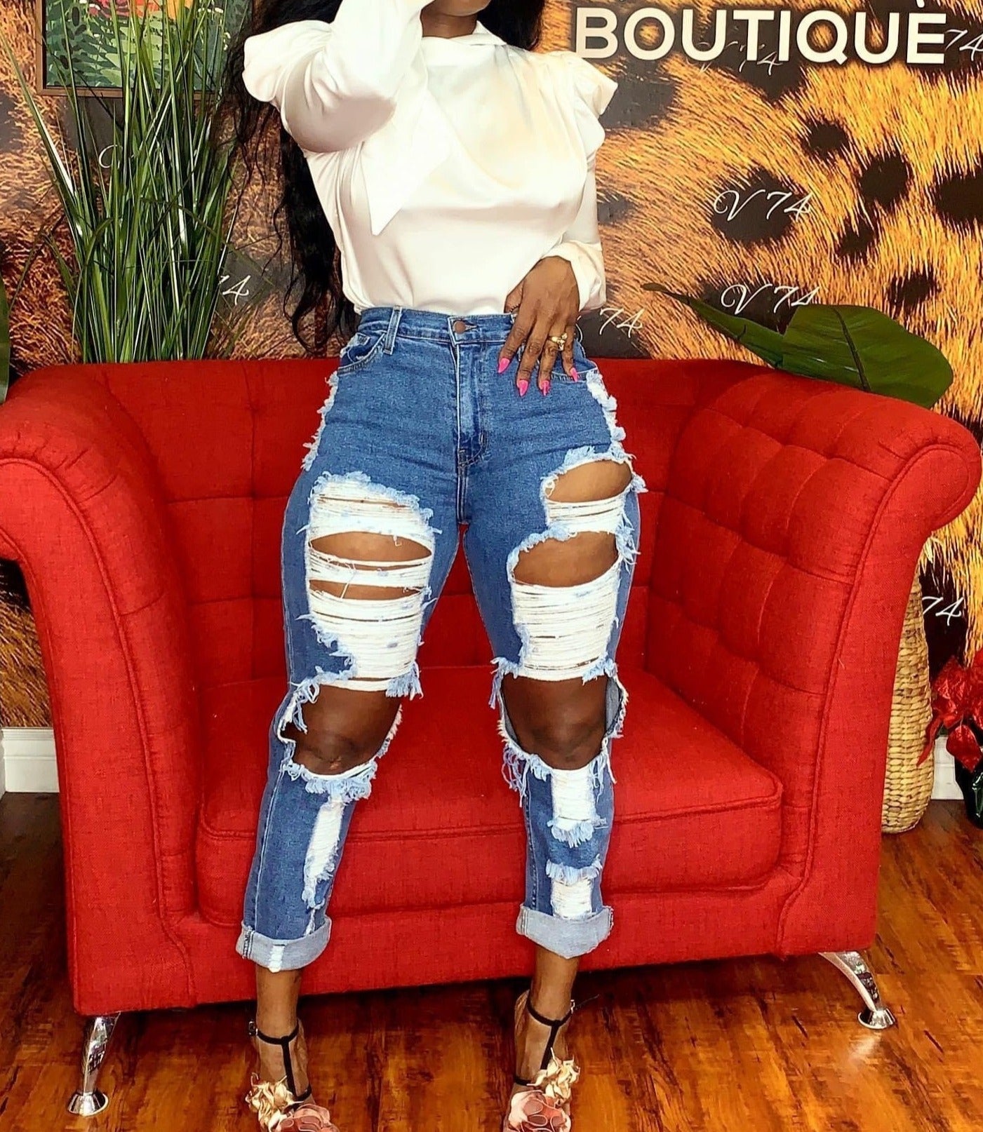 Ladies Trendy High Waist Ripped Jeans