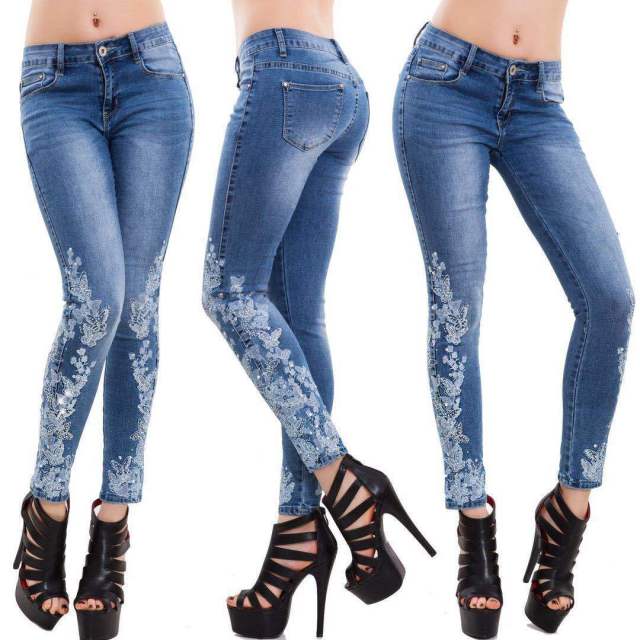 High Fashion Accentuated Skinny Jeans