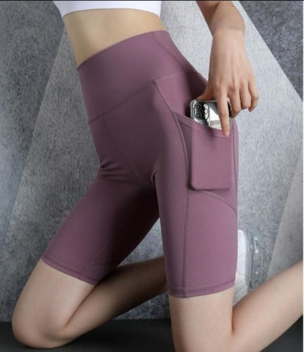 Short Sport Leggings w/ Side Pockets